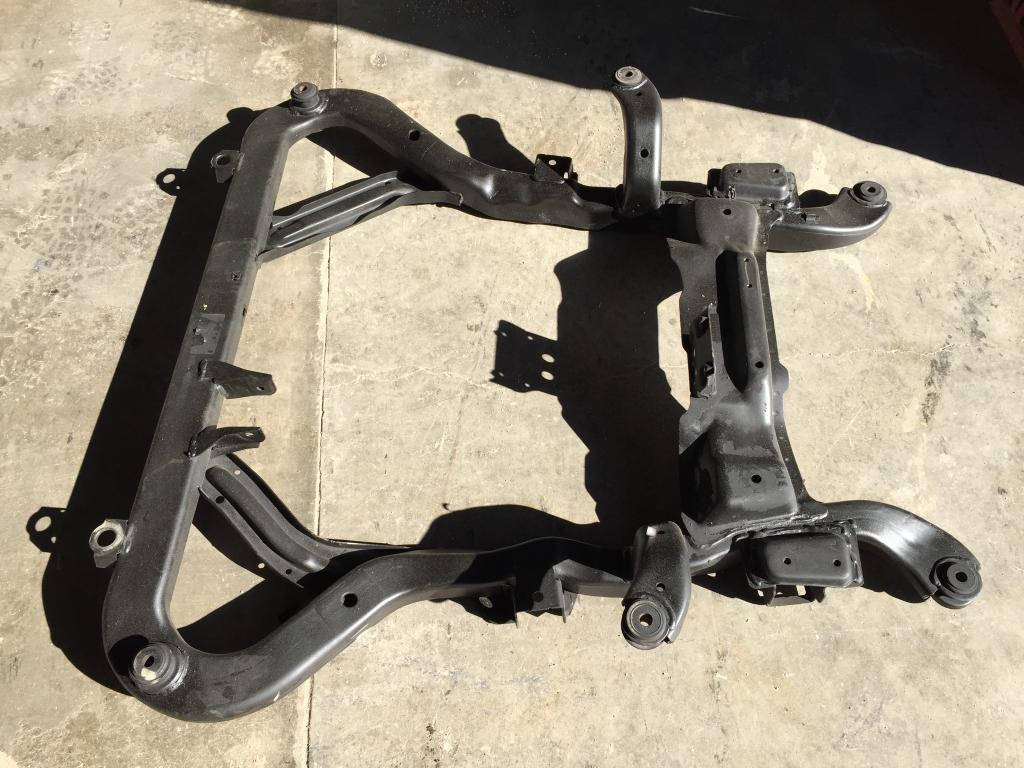 2002-2005 Saturn L-Series Front Subframe Engine Cradle Automatic OEM