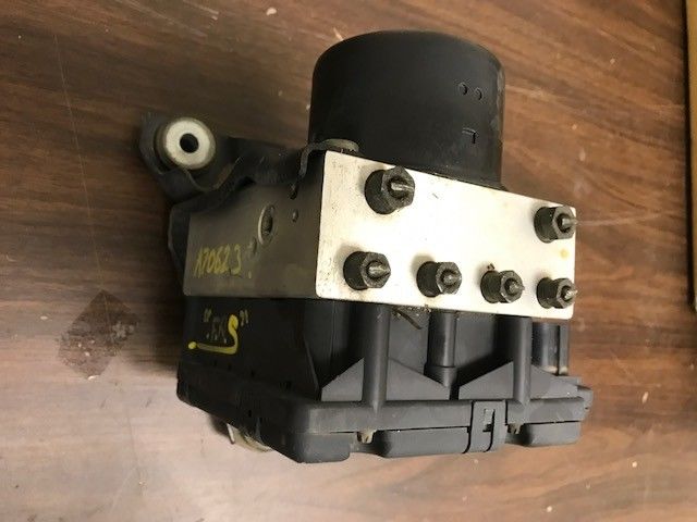 2004-2006 Dodge Sprinter 3500 Anti Lock Brake Pump