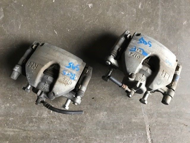 2007-2008 Infiniti G35 Sport Front Brake Calipers Front Left Right Pair Pair Set