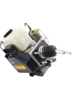 Alternative view of 2007 Toyota FJ Cruiser Power Brake Booster W/ Master Cylinder OEM 4705035050
