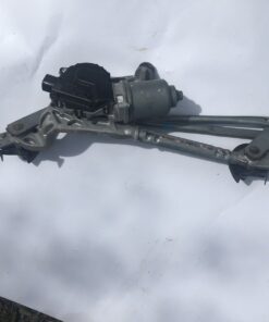 2012-2015 TOYOTA PRIUS C NHP10 Windshield Wiper Motor and Linkage 85110-52680 OE