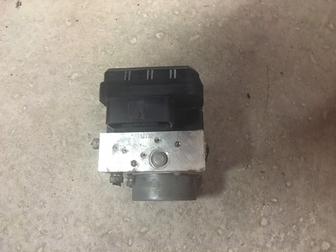 2015 Toyota Corolla Anti lock Brake Pump ABS Assembly Actuator - Image 2