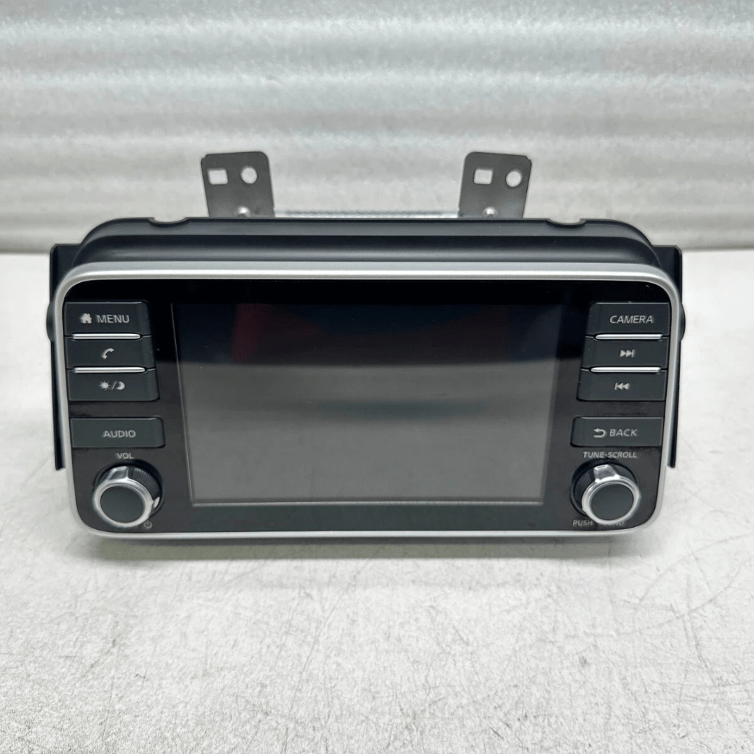 2018 - 2023 Nissan Kicks Versa OEM Display Multi Media Bluetooth Radio Receiver