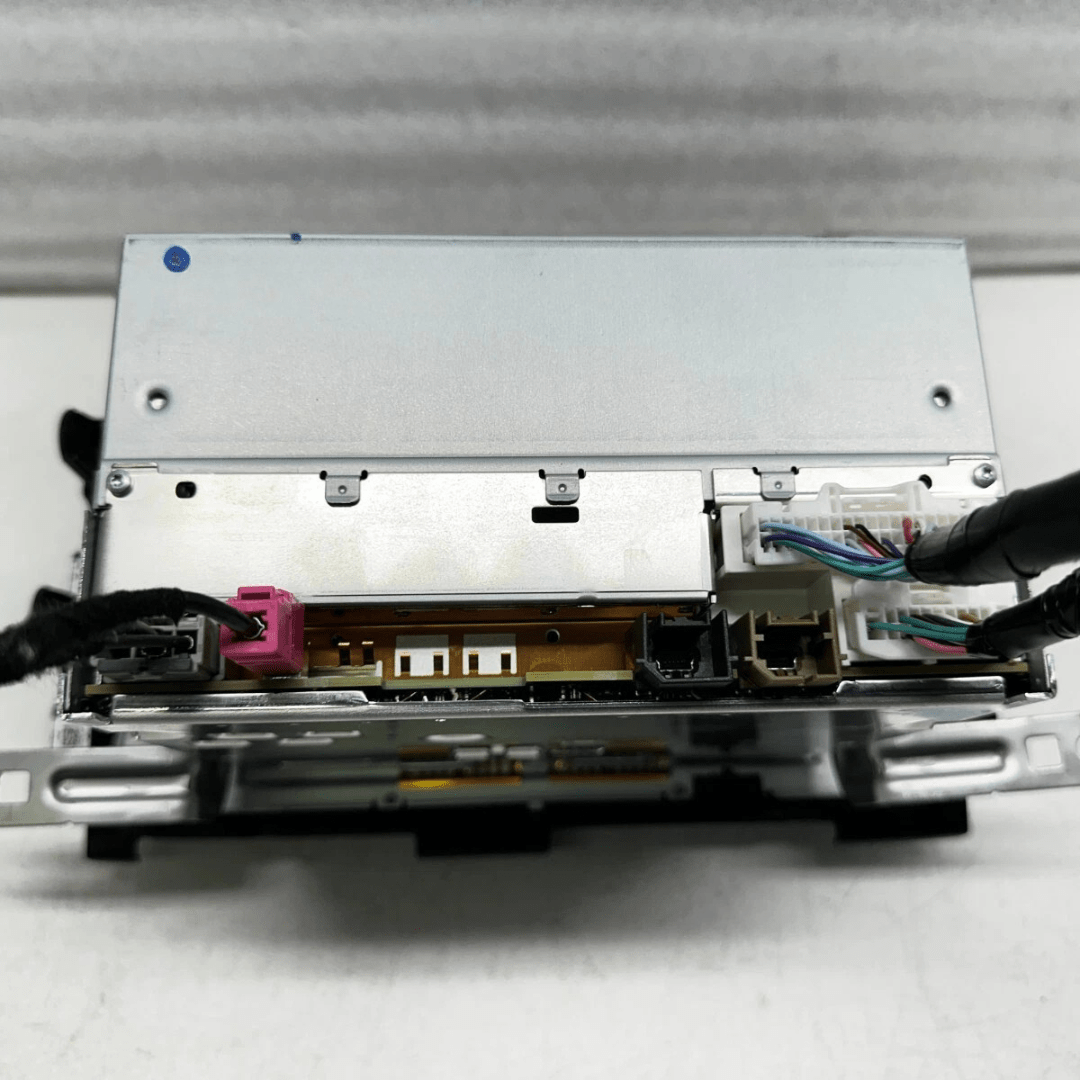 2018 - 2023 Nissan Kicks Versa OEM Display Multi Media Bluetooth Radio Receiver - Image 10
