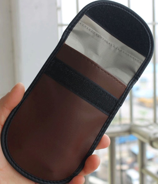 Faraday Key Fob Pouch – RFID Signal Blocking Bag for Keyless Entry Car Keys - Image 2